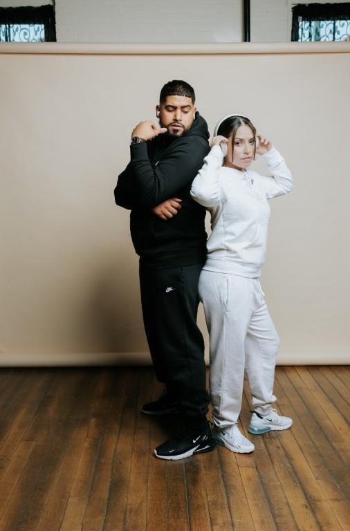 carousel-hero-element image-1