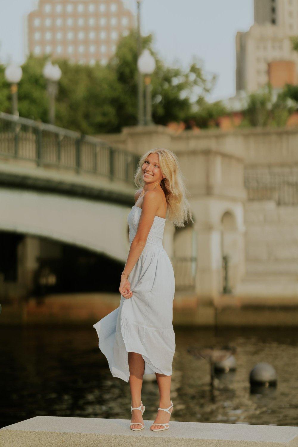 carousel-hero-element image-3